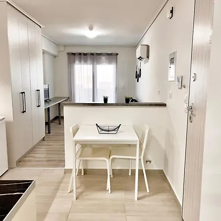 Elvita 4 *