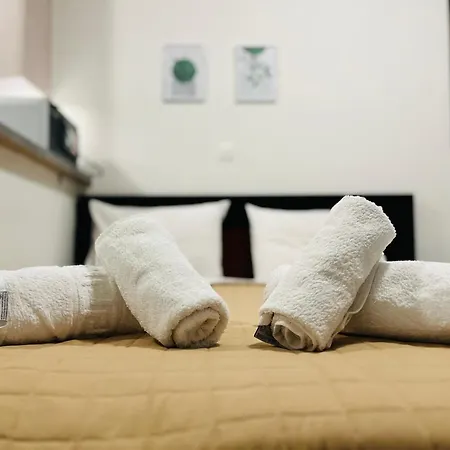 Elvita 4 * Athens
