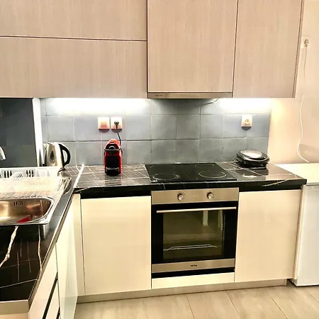 Elvita 4 Apartment *