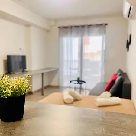 Elvita 4 Apartment *