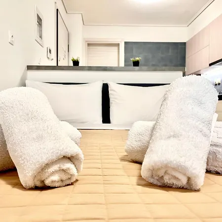 Elvita 4 * Athens