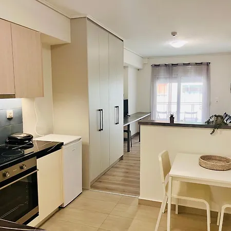 Elvita 4 *