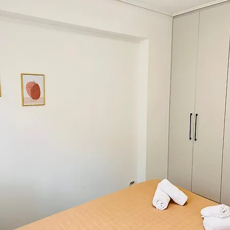Elvita 4 Apartment